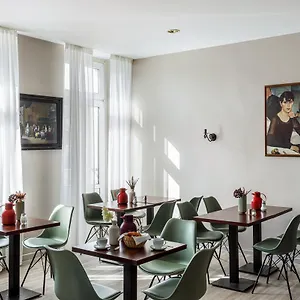 2* Hotel Nova
