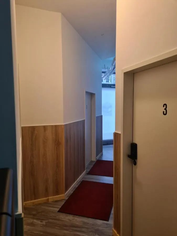 Kiez Box Twentyforseven Private Room Berlin Germany